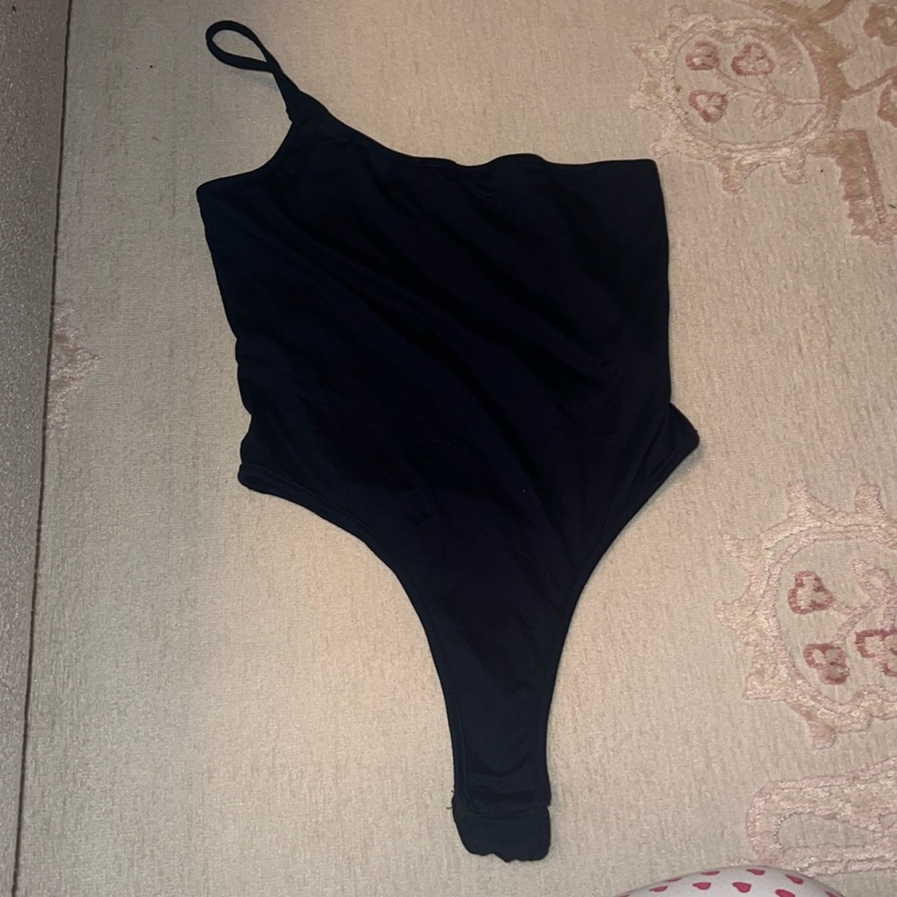 Adjustable one shoulder bodysuit